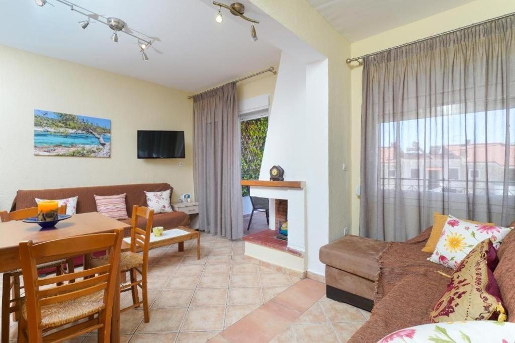 Golden Beach Maisonettes Villa Chrysi Ammoudia Bilik gambar